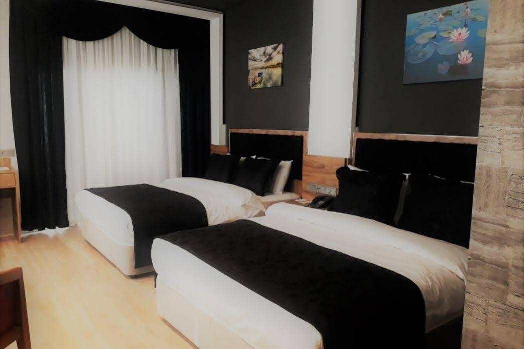 Rose Bay Hotel Маниса Екстериор снимка